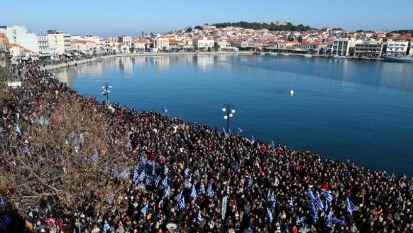 Greek island mayors press government to lighten migrants overload