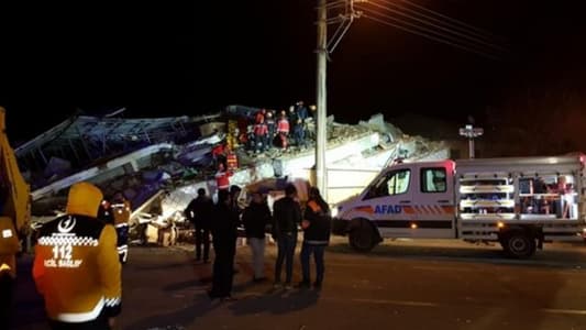20 قتيلاً وانهيار مبانٍ في زلزال ضرب تركيا 