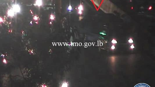 التحكم المروري: جريح نتيجة تصادم بين 3 سيارات على اوتوستراد الزلقا باتجاه جل الديب وحركة المرور ناشطة