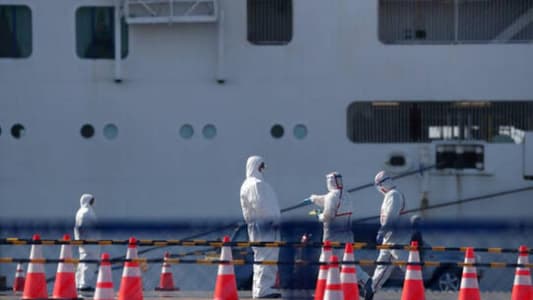 وزير الصحة الياباني يعتذر عن سماحه لامرأة بمغادرة السفينة التي تفشى فيها "كورونا"