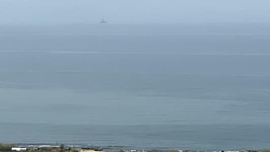 صورة من ساحل كسروان للباخرة التي بدأت التنقيب عن النفط في المياه الإقليمية اللبنانيّة