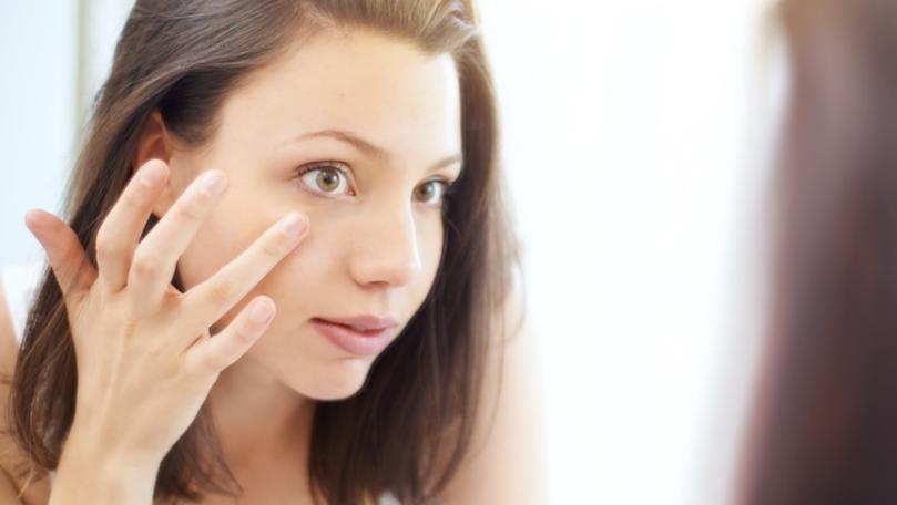 How to Repair Sunken Eyes Naturally