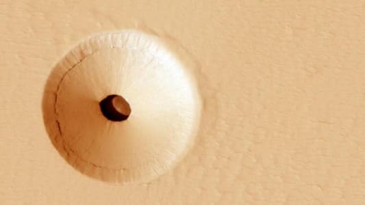 NASA Shares Picture of Unusual Hole in Mars That Could ‘Contain Martian Life’