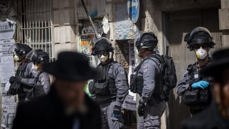 Armed Israeli troops to help enforce coronavirus lockdown