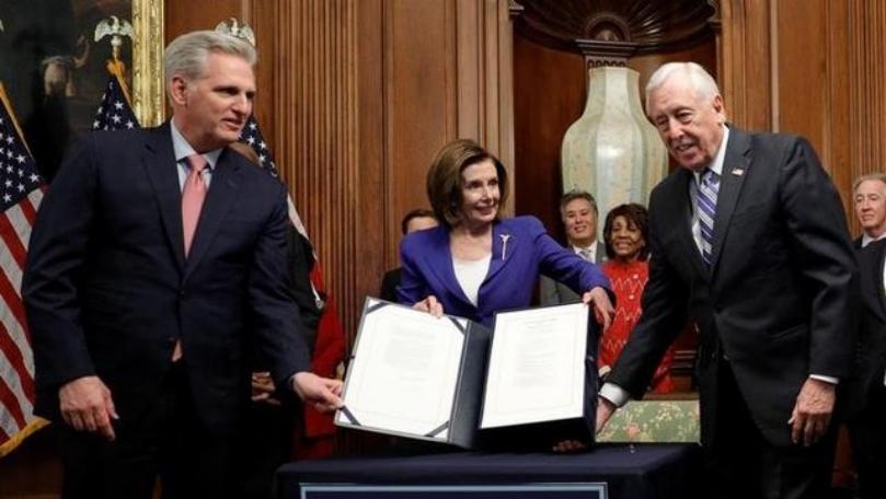 Historic $2.2 trillion coronavirus bill passes U.S. House, headed to Trump