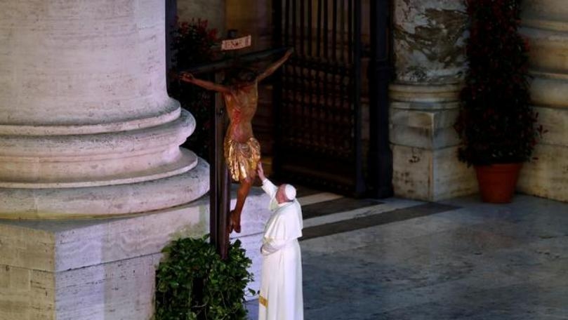 Pope backs U.N. chief's call for global ceasefire to focus on coronavirus