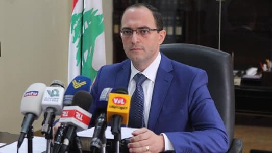 عطية طلب توفير أجهزة لتعقيم المستندات والأموال للحد من تفشي الفيروس