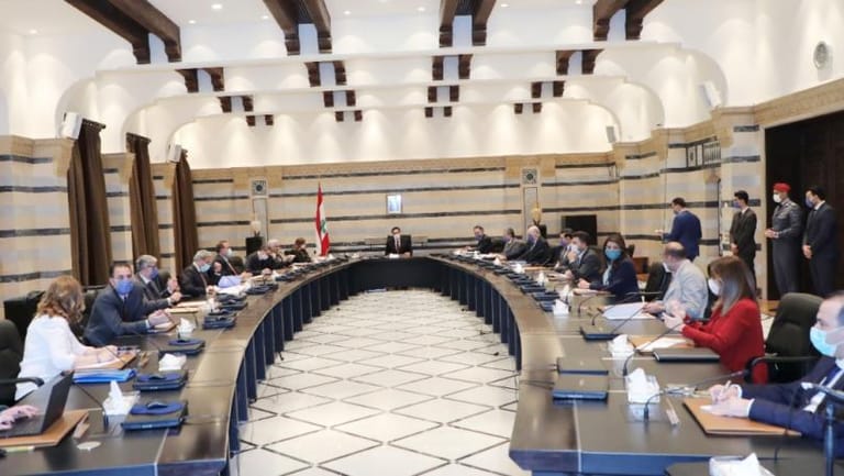 مجلس الوزراء وافق على 400 ألف ليرة للأسر الأكثر حاجة 