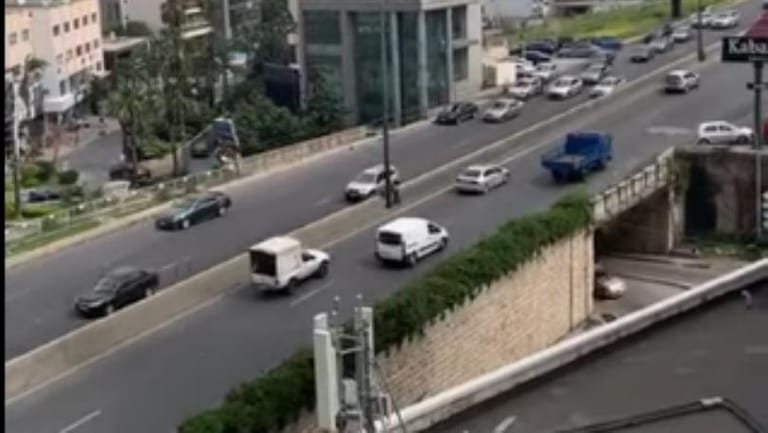 في زمن "التعبئة العامة"... مشاهد صادمة على اوتوستراد جونية!