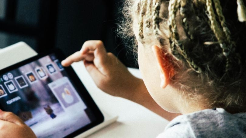 تنبيه من ازدياد انتشار حسابات الأطفال على مواقع التواصل الإجتماعي خلال أزمة كورونا