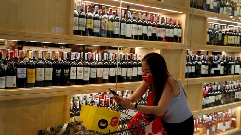 Thai provinces ban alcohol sales ahead of New Year to curb coronavirus spread