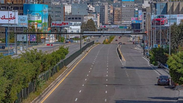 التزام شبه تام بقرار الاقفال في مختلف المناطق