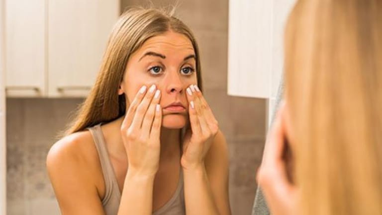 8 Reasons Your Eyes Look Tired That Have Nothing to Do With Sleep