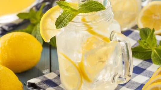 عصير الليمون يزيل السموم من الجسم 