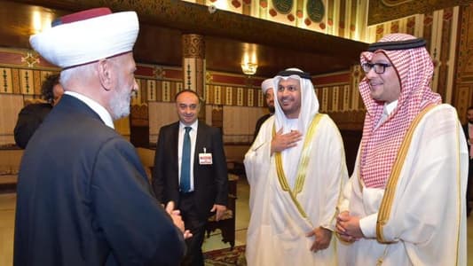 Derian meets with Saudi, UAE ambassadors