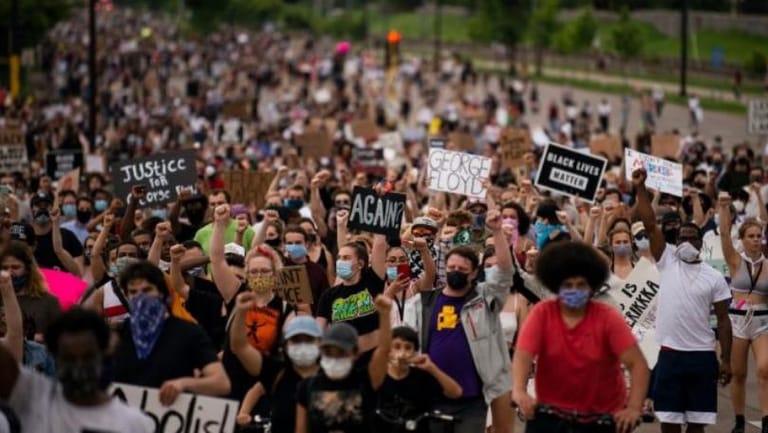 أميركا… والانقسام العمودي المستمر