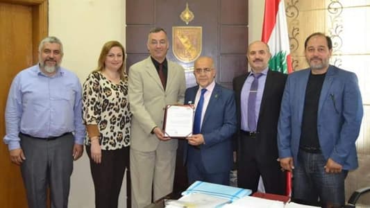 رئيس بلدية طرابلس عرض مع وفد الجمعية اللبنانية الكندية لكيفية توزيع المساعدات الغذائية