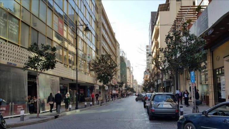 ربع المحال التجارية أقفل نهائياً والاتي أعظم...