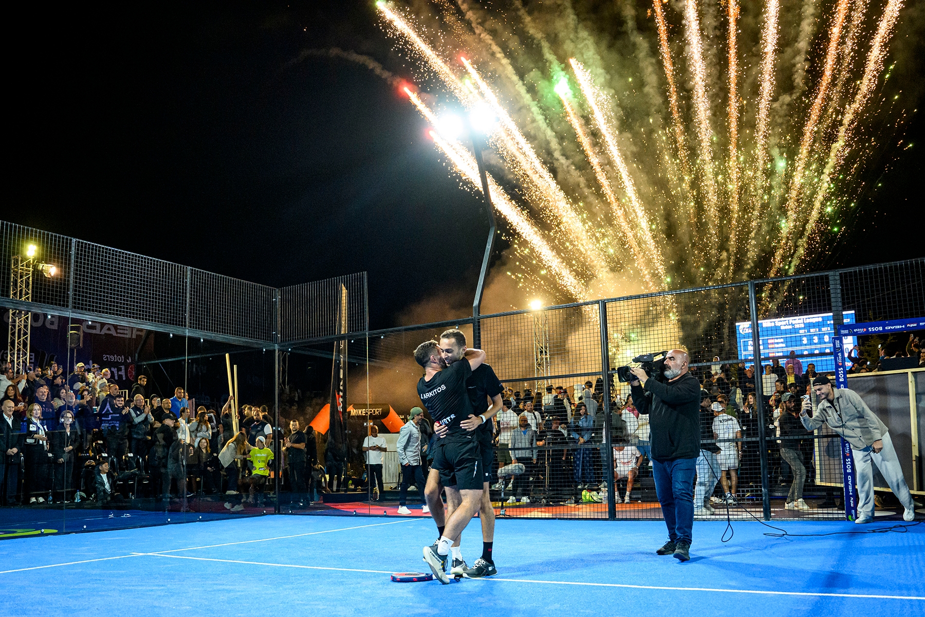 Courts بطلاً للنسخة الثانية من "مايك سبور بادل ليغ"