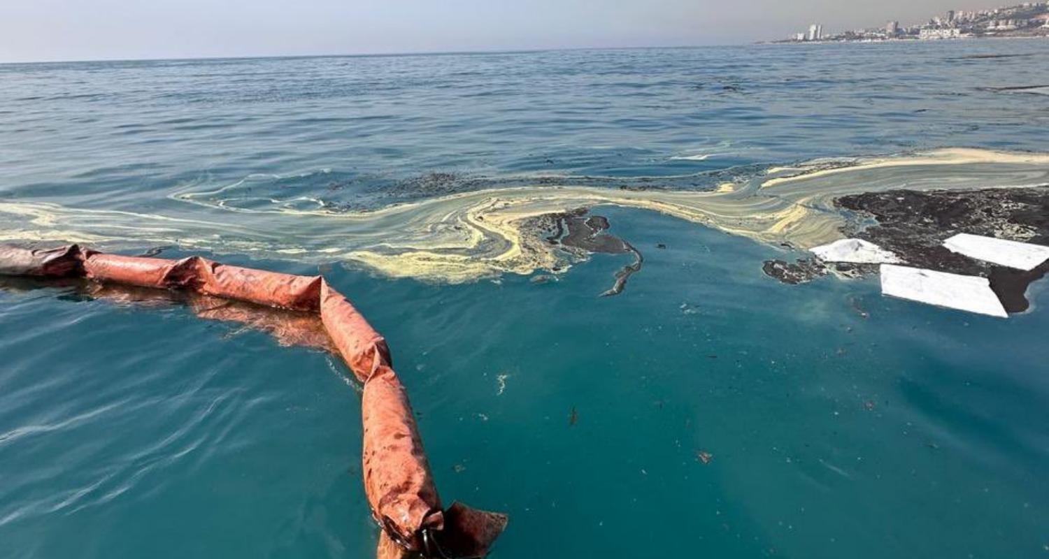 بالصّور: البحر بالألوان مُقابل خليج جونية