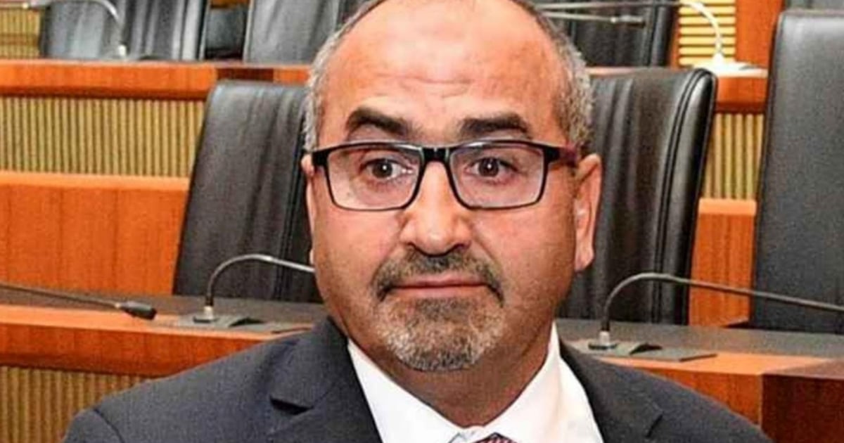 الحشيمي: لبنان لا يزال صندوق بريد وورقة تفاوض بيد إيران

@Bi