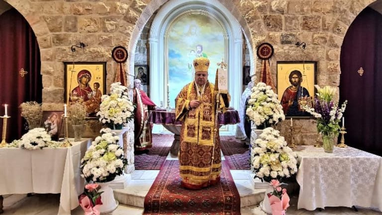 المطران ابراهيم: المسؤولون تخلّوا عن الشعب علنًا