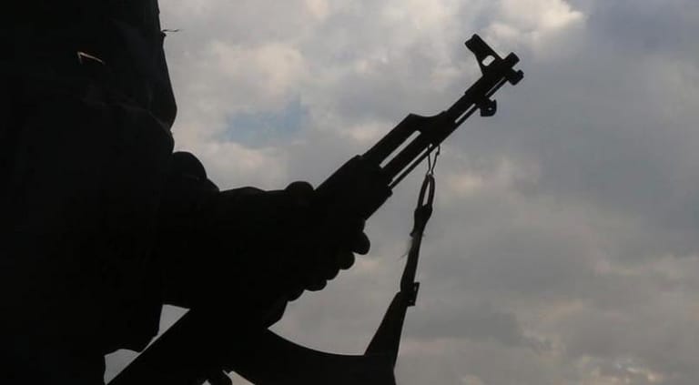 Sources to MTV: 3 of the 7 kidnappers were wearing military uniforms but were not actual soldiers