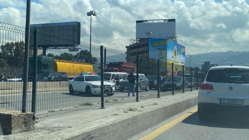 بالصور: إذلال اللبنانيين يتكرر... والسبب "أحد السياسيين"