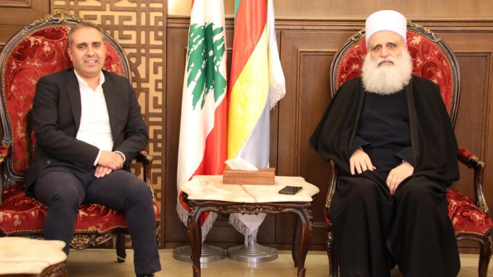 شيخ العقل تلقّى اتصال معايدة من دريان والتقى زواراً