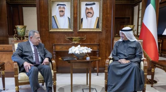 Kuwait's foreign minister welcomes Siniora, stresses support for Lebanon