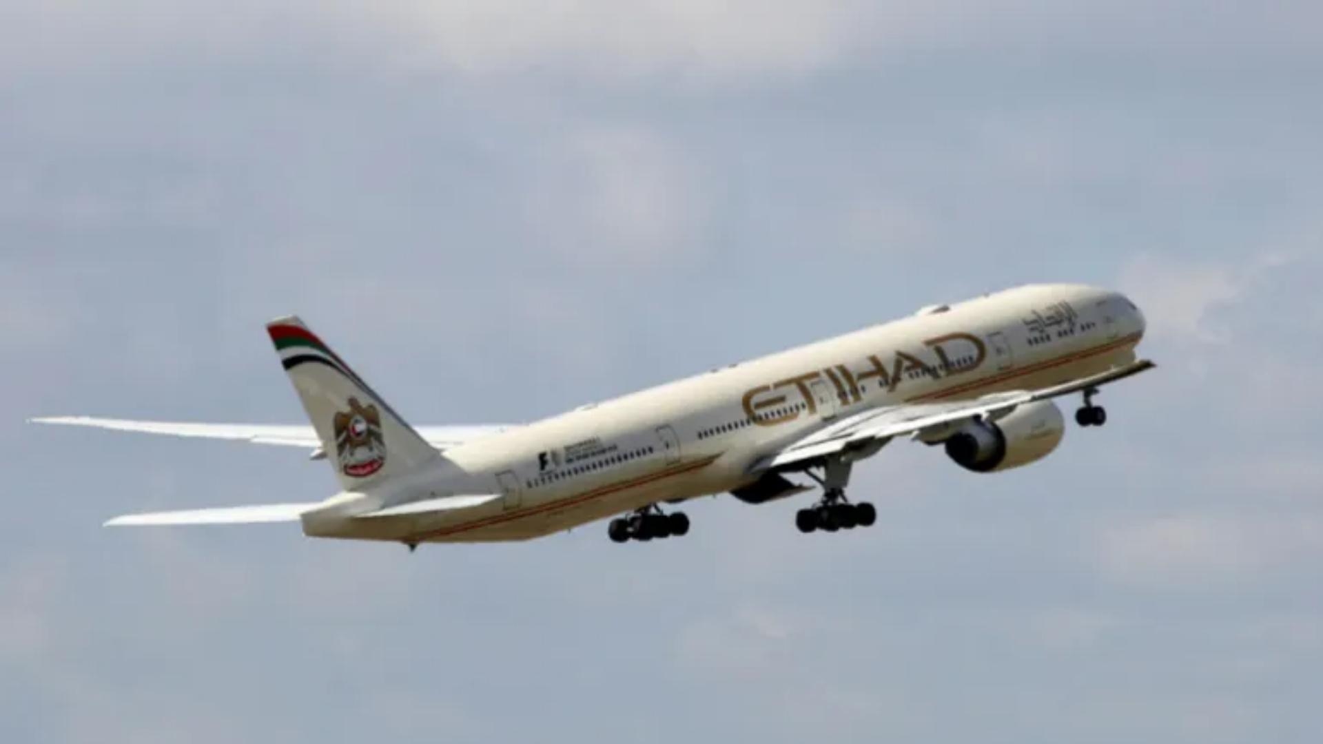 Etihad Airways says it is buying 28 Boeing aircraft