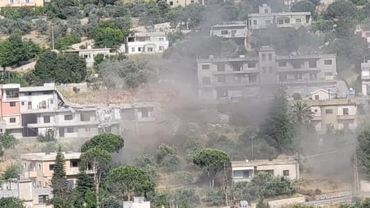 NNA: Five Israeli shells landed directly between houses on the lower road in the southern Lebanese town of Houla