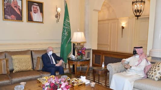 سفير المملكة لدى لبنان يستقبل السفير الألماني