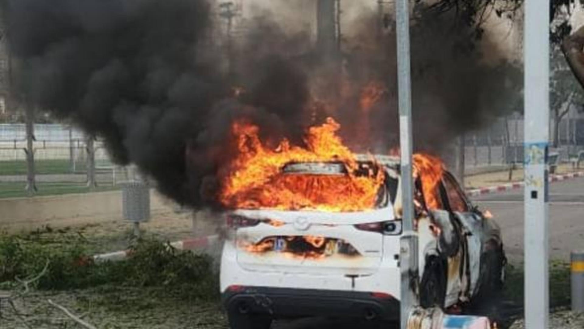 Photos: Damage in Tel Aviv After Rocket Attack