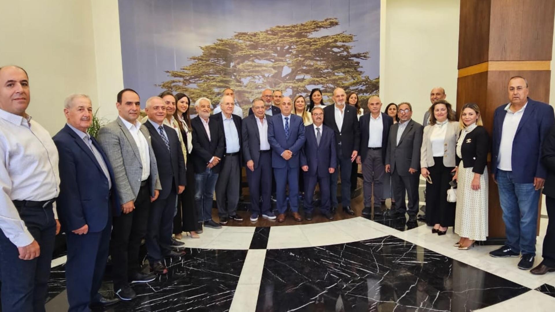 لقاء صناعيّ حاشد... الزعني: نتوقّع معالجة قريبة لملف المحروقات