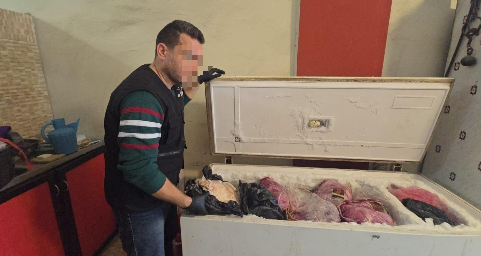 اللحوم المثلّجة تغزو السوق والغش يهدّد الأمن الغذائيّ