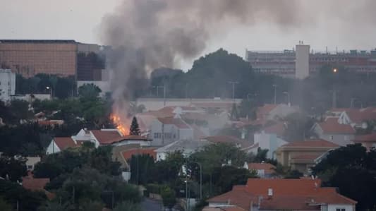 Israeli media: 23 firefighting teams are working to control a large fire in the settlement of Kokhav Yair, which erupted after rockets were fired from Lebanon