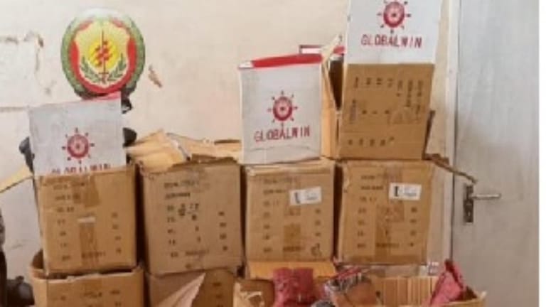 دهم محلّ... وأحذية مجهولة المصدر