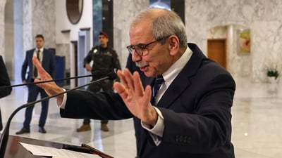 جلسةٌ لمساءلة الحكومة: لا نقل مباشر والتركيز على حصريّة السلاح!