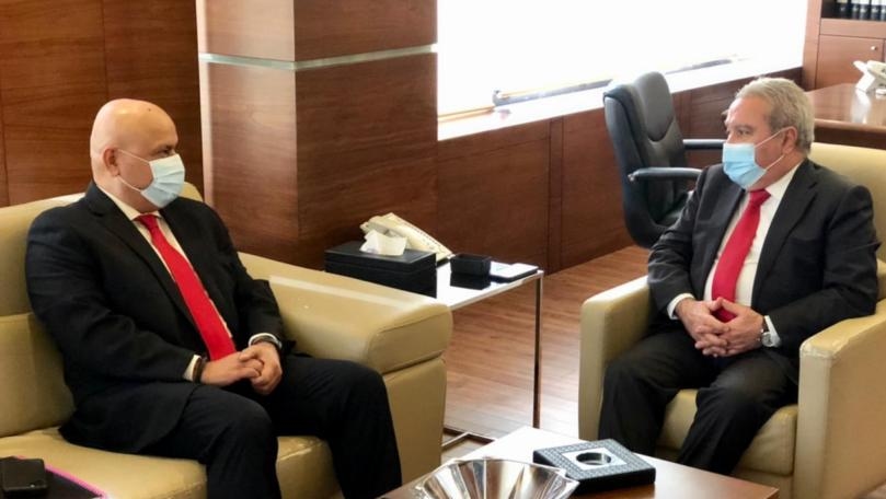 المشرفية عرض مع كومار جاه للتحضيرات لإطلاق البرنامج الطارئ لشبكة الأمان الاجتماعي