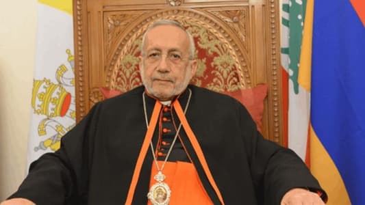 البطريرك ميناسيان إلى القاهرة للمشاركة في مجلس كنائس الشرق الأوسط