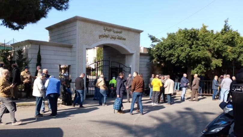 Pictures: Retired Soldiers Stage Protests in South Lebanon, Block Roads