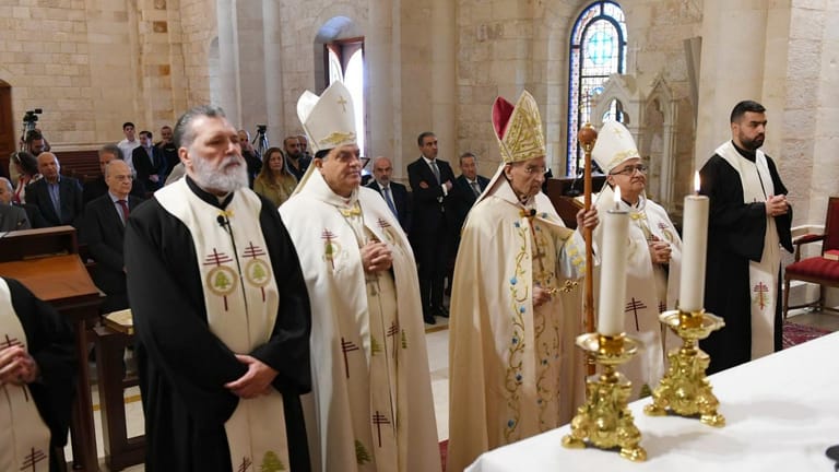 الراعي: لا يُبنى وطنٌ بالسّلاح أو الشّعارات