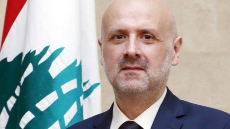 مولوي تفقد غرفة العمليات في الدفاع المدني