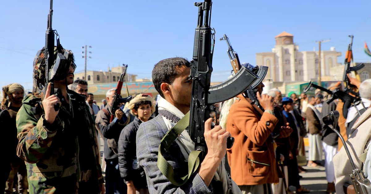 Houthi media: Intensive airstrikes have targeted the Dhubab and Mokha districts in Taiz, western Yemen, since this morning