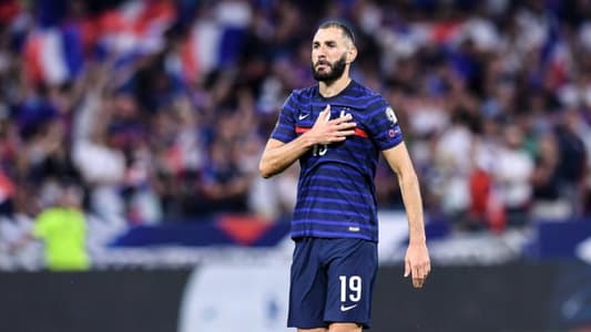 اللاعب الفرنسي كريم بنزيما يُعلن اعتزاله اللّعب دولياً