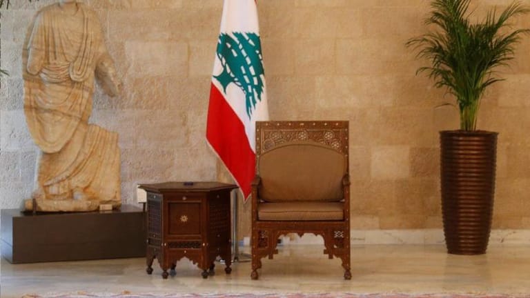 هل تُفتح طريق بعبدا "عالسخن"... وعلى أنقاض المصارف؟