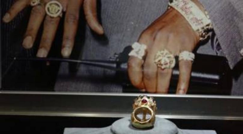 Tupac ring clearance