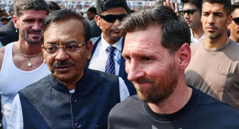 Angry fans throw chairs and bottles at Messi event in India