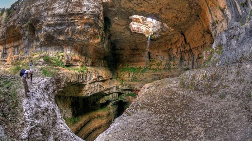 في تنورين: شلال من الأجمل عالميا.. ومغامرات تصل إلى النجوم!